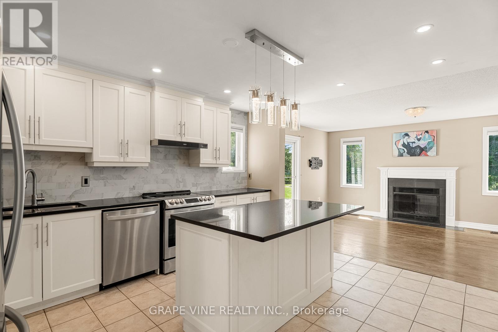 121 PORCUPINE TRAIL - 10