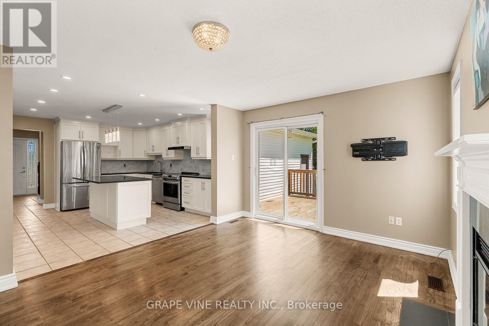 121 PORCUPINE TRAIL - 17