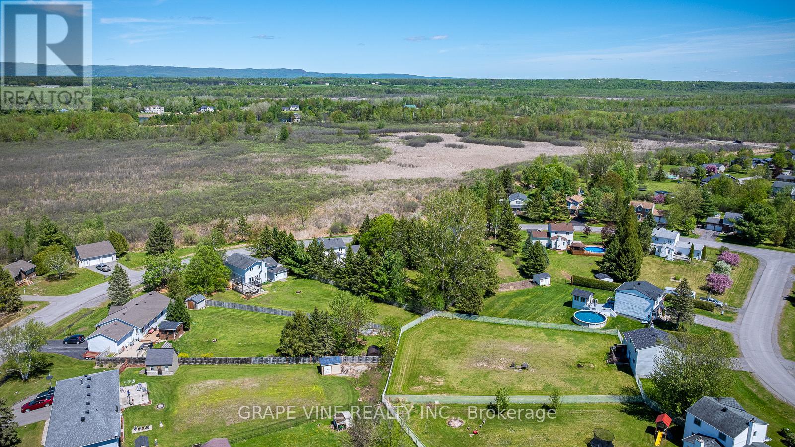121 PORCUPINE TRAIL - 42