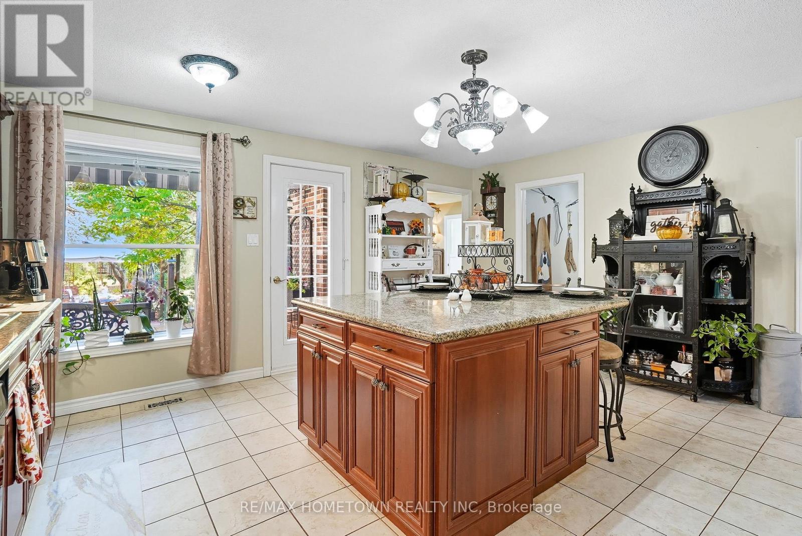 473 AMBERWOOD ROAD - 13