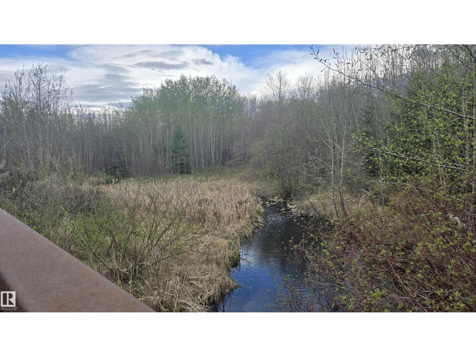 #90 3010 33 AV NW - 35