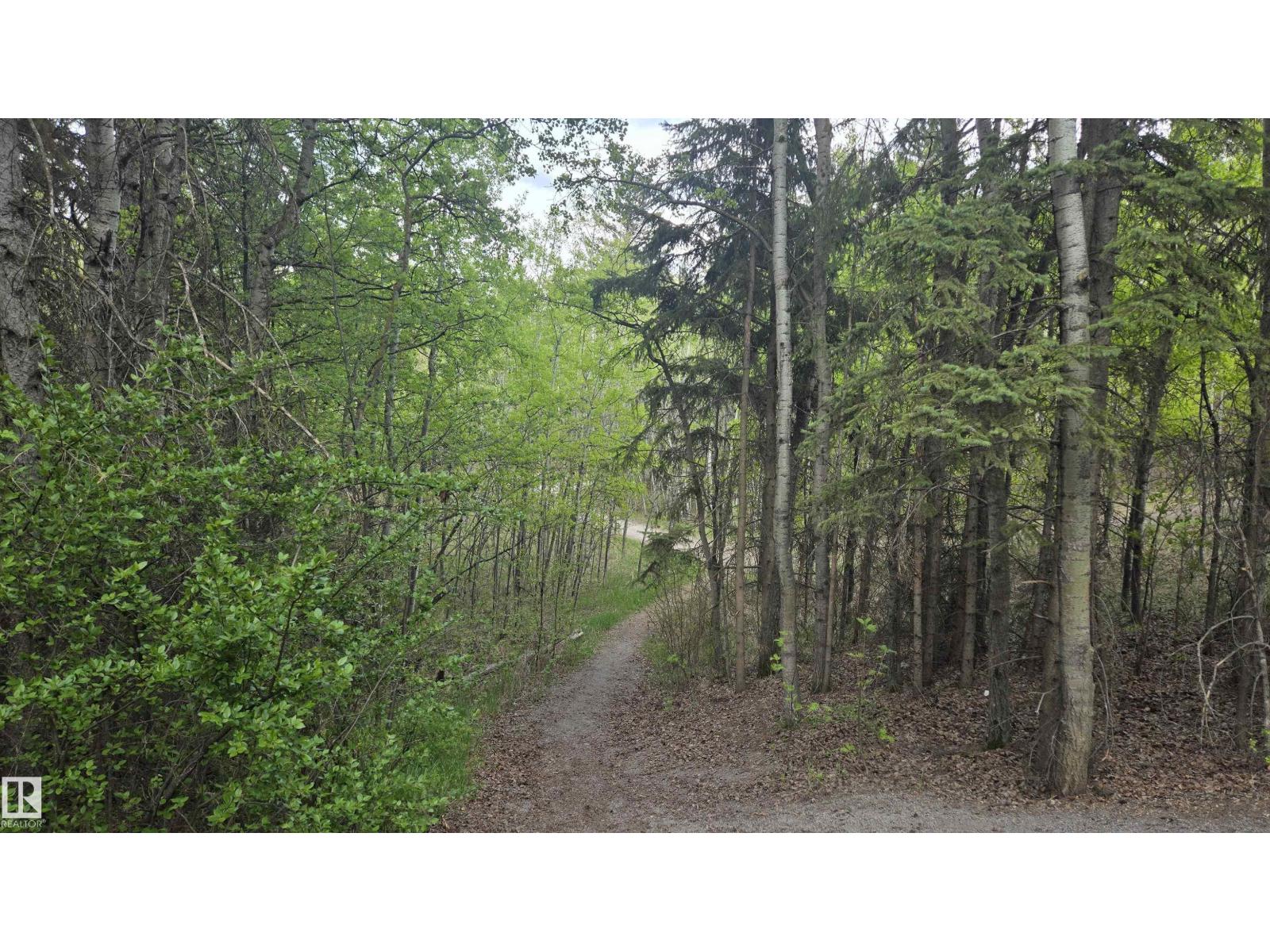 #90 3010 33 AV NW - 37