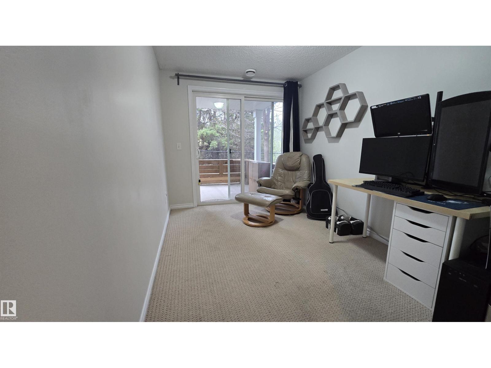 #90 3010 33 AV NW - 27