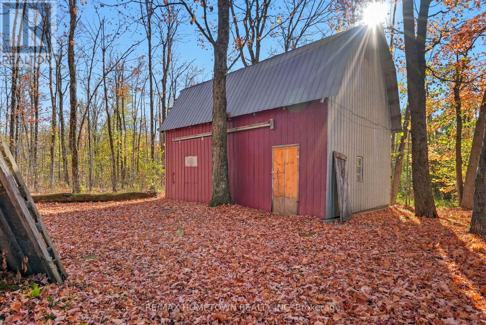 473 AMBERWOOD ROAD - 8