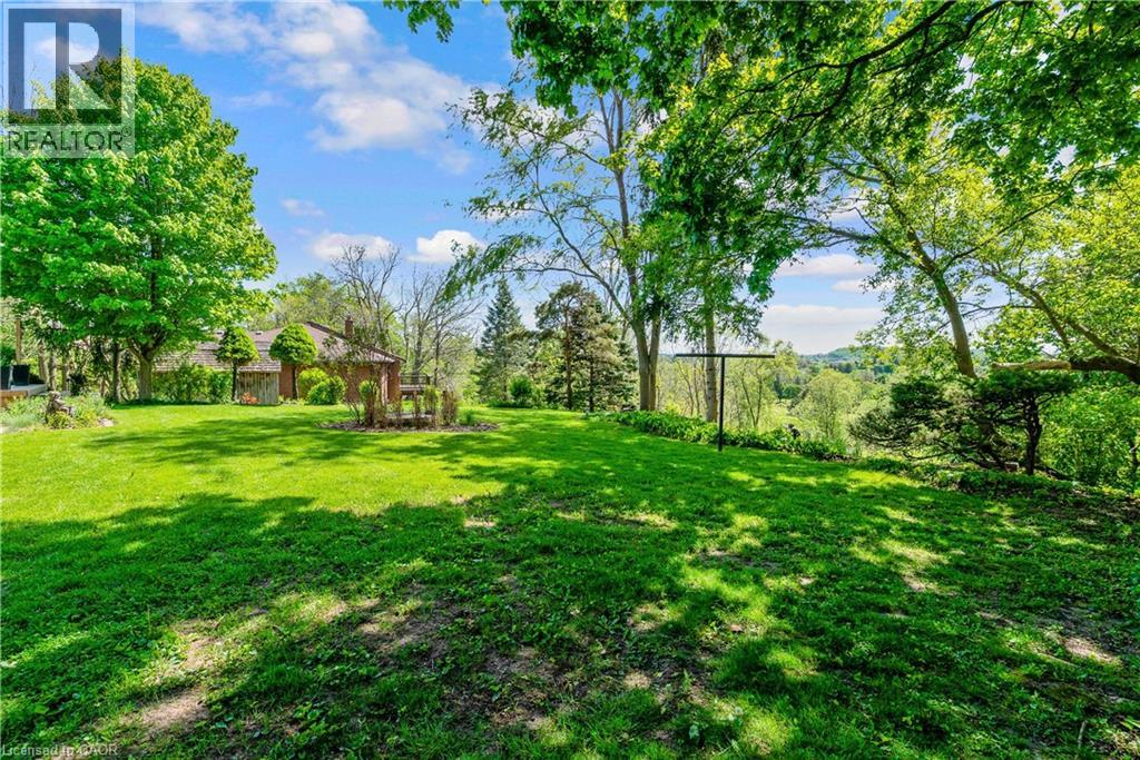 91 LIMERICK Drive - 44