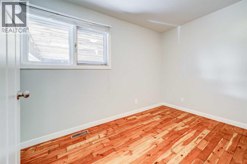 2401 210 Street - 10