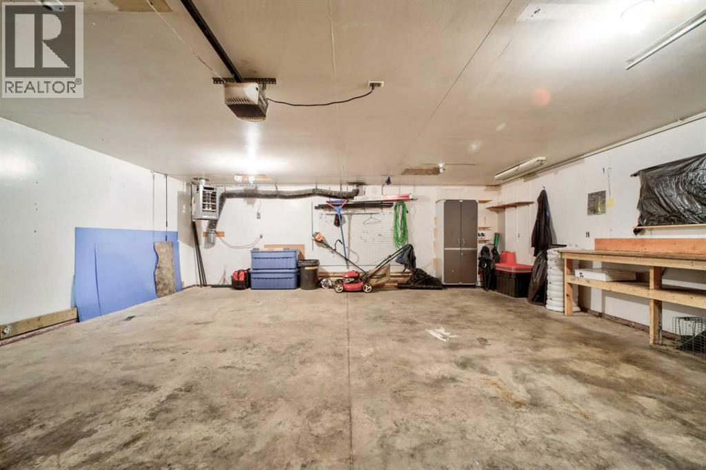 2401 210 Street - 28