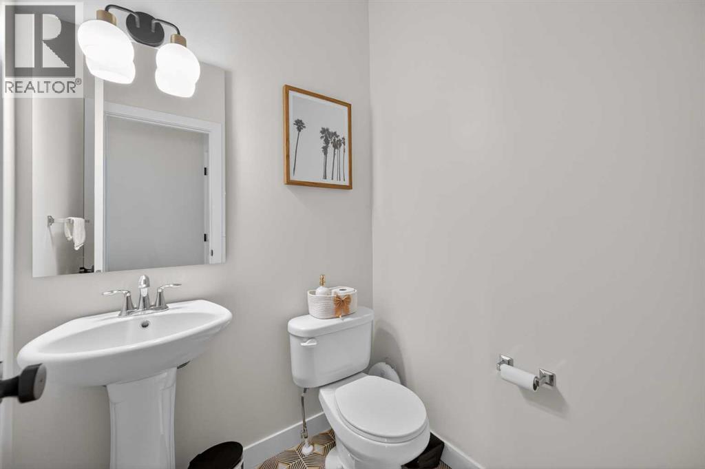 267 Bluerock Avenue SW - 11