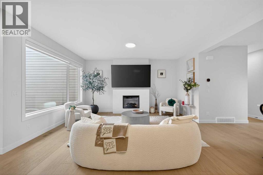 267 Bluerock Avenue SW - 19