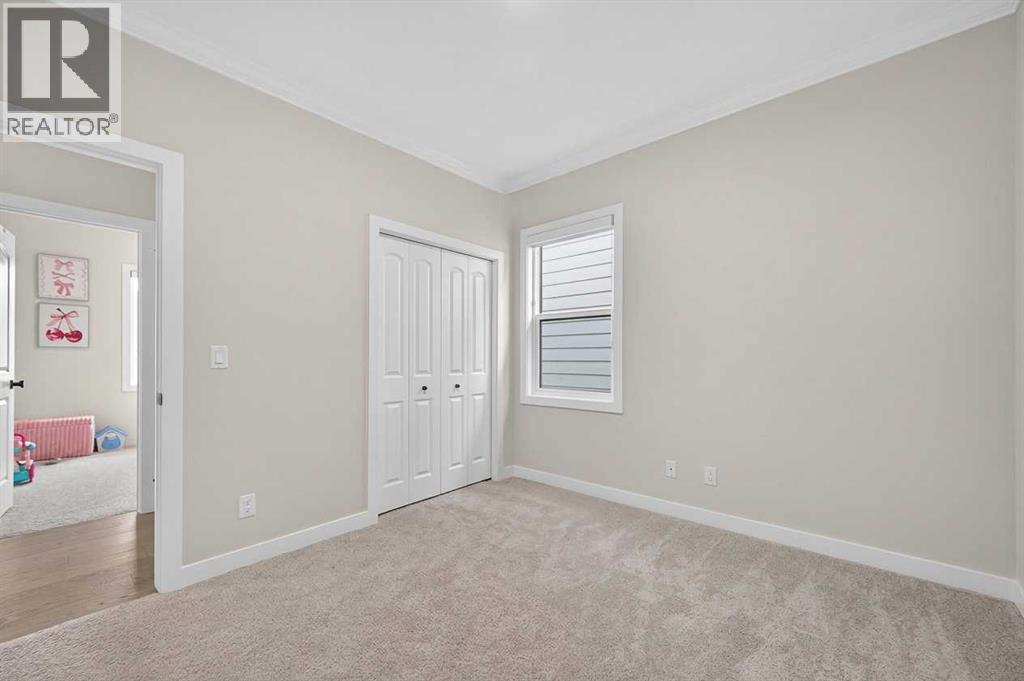 267 Bluerock Avenue SW - 28