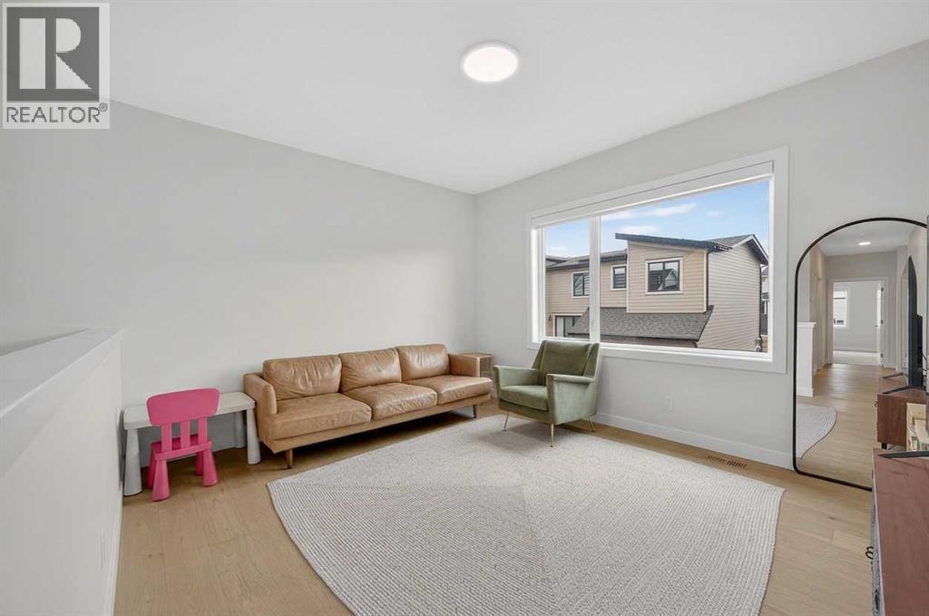 267 Bluerock Avenue SW - 36