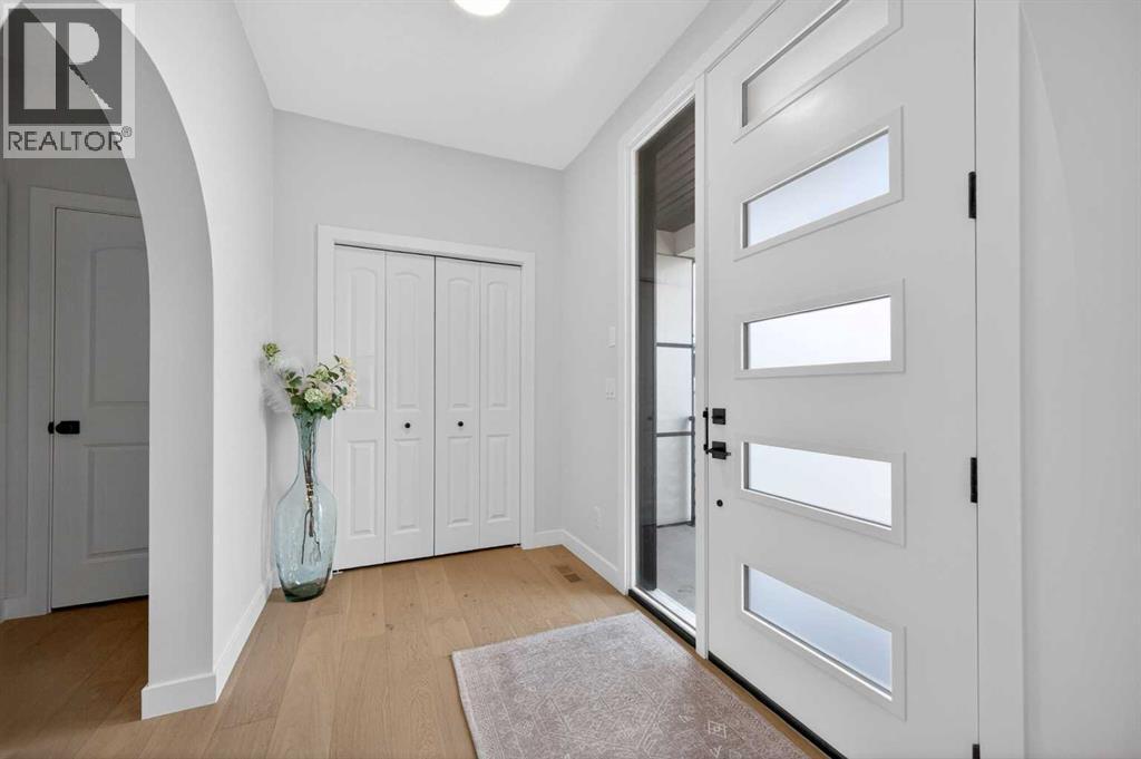 267 Bluerock Avenue SW - 9