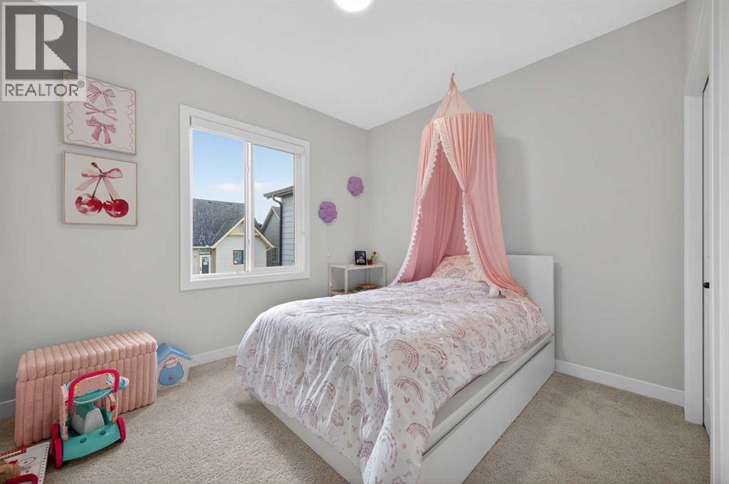 267 Bluerock Avenue SW - 27