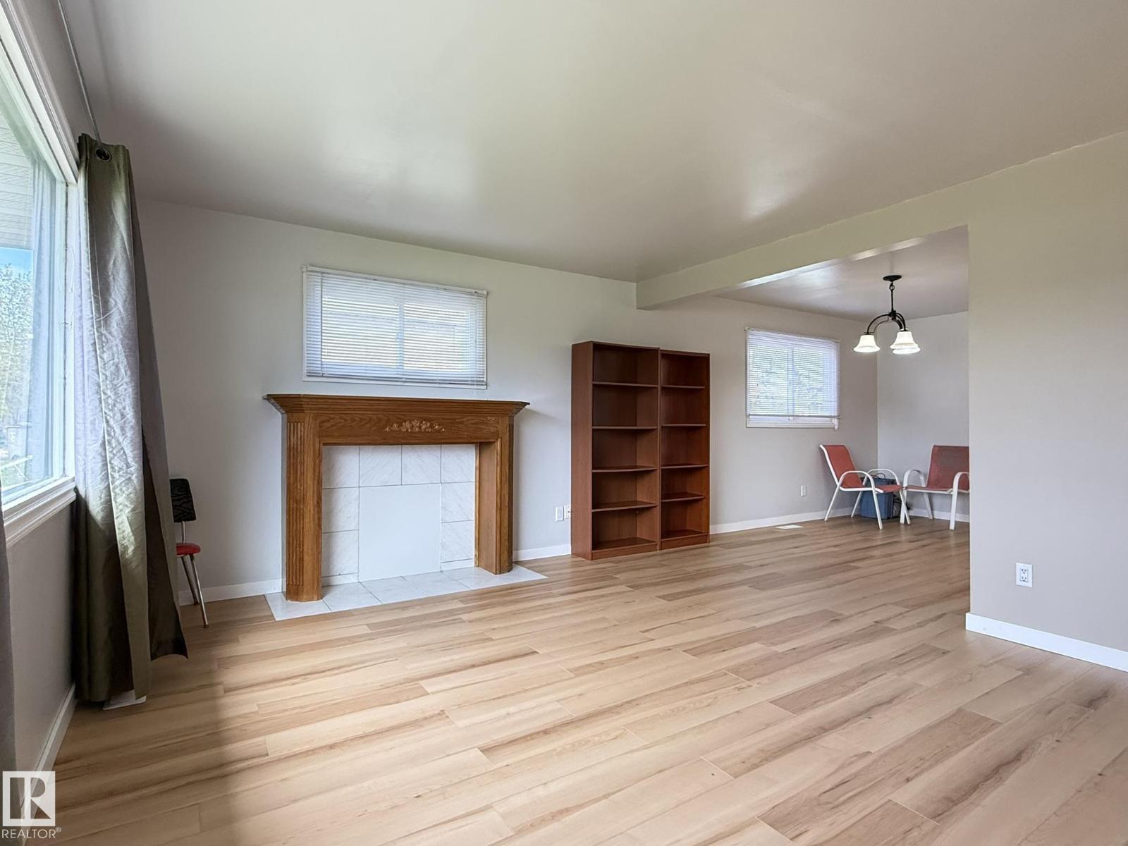 4608 52 AV — photo 7