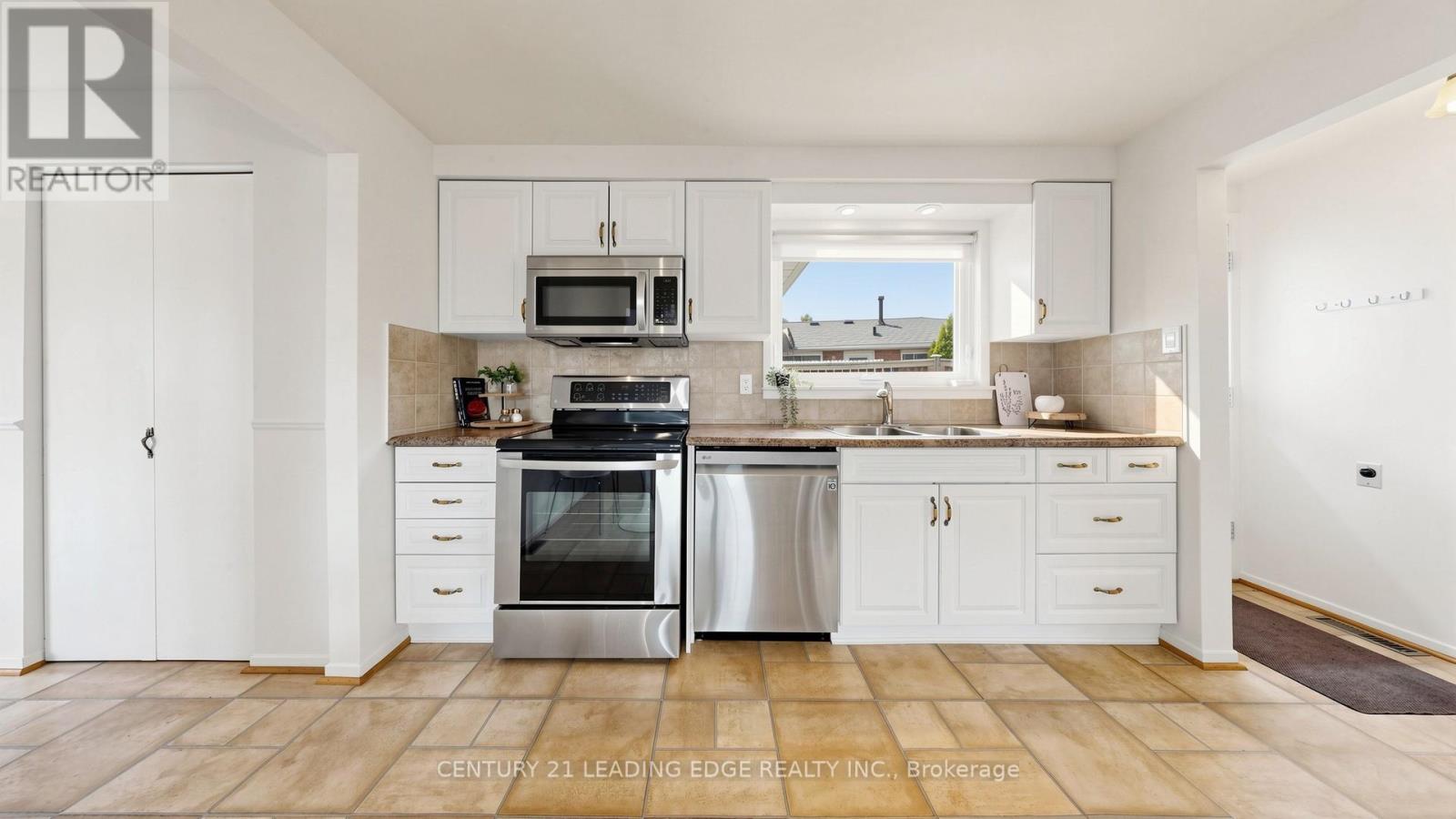 271 DELREX BOULEVARD - 12