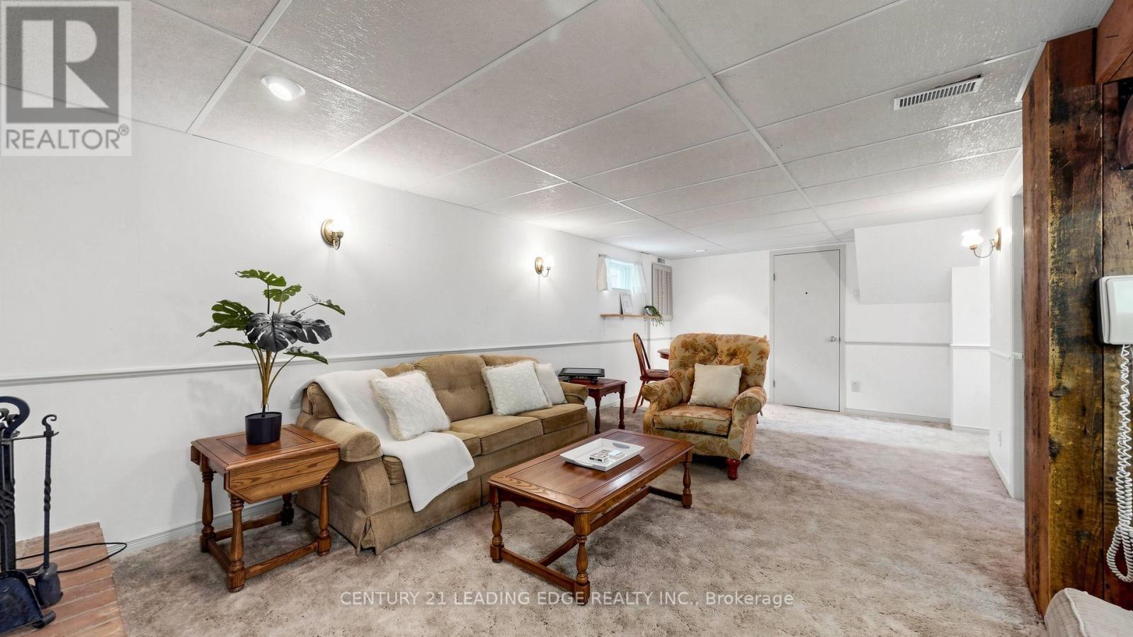 271 DELREX BOULEVARD - 33