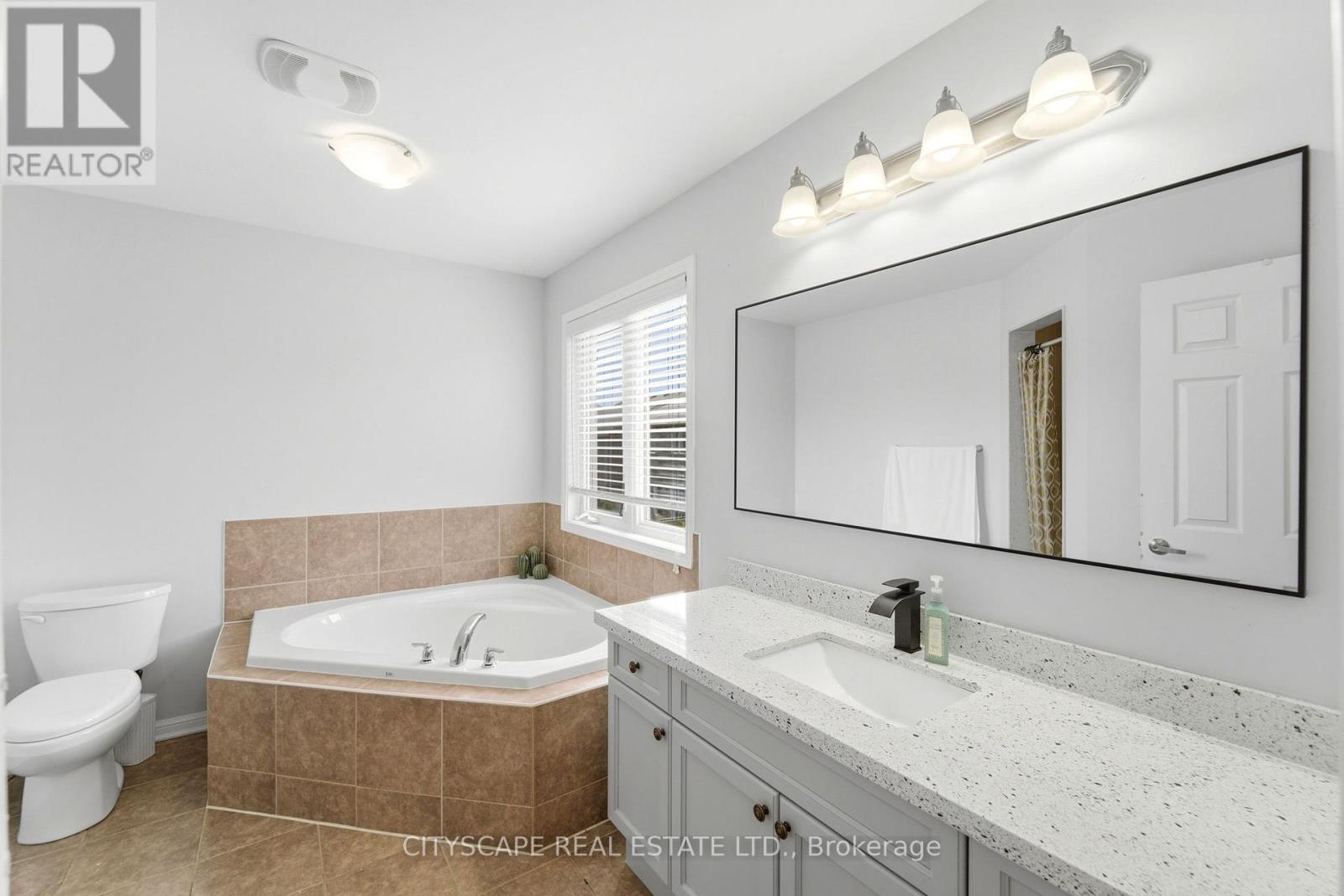 305 GLEAVE TERRACE E - 22