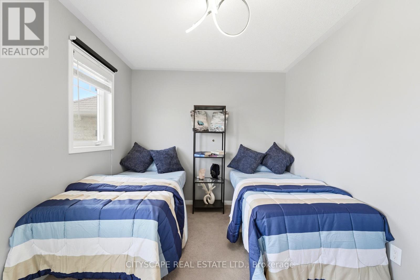 305 GLEAVE TERRACE E - 26