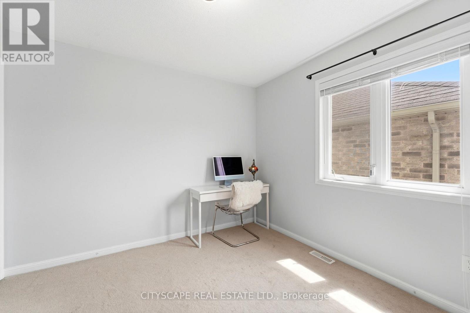 305 GLEAVE TERRACE E - 27