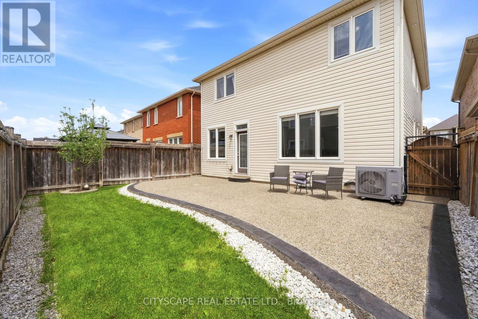 305 GLEAVE TERRACE E - 39