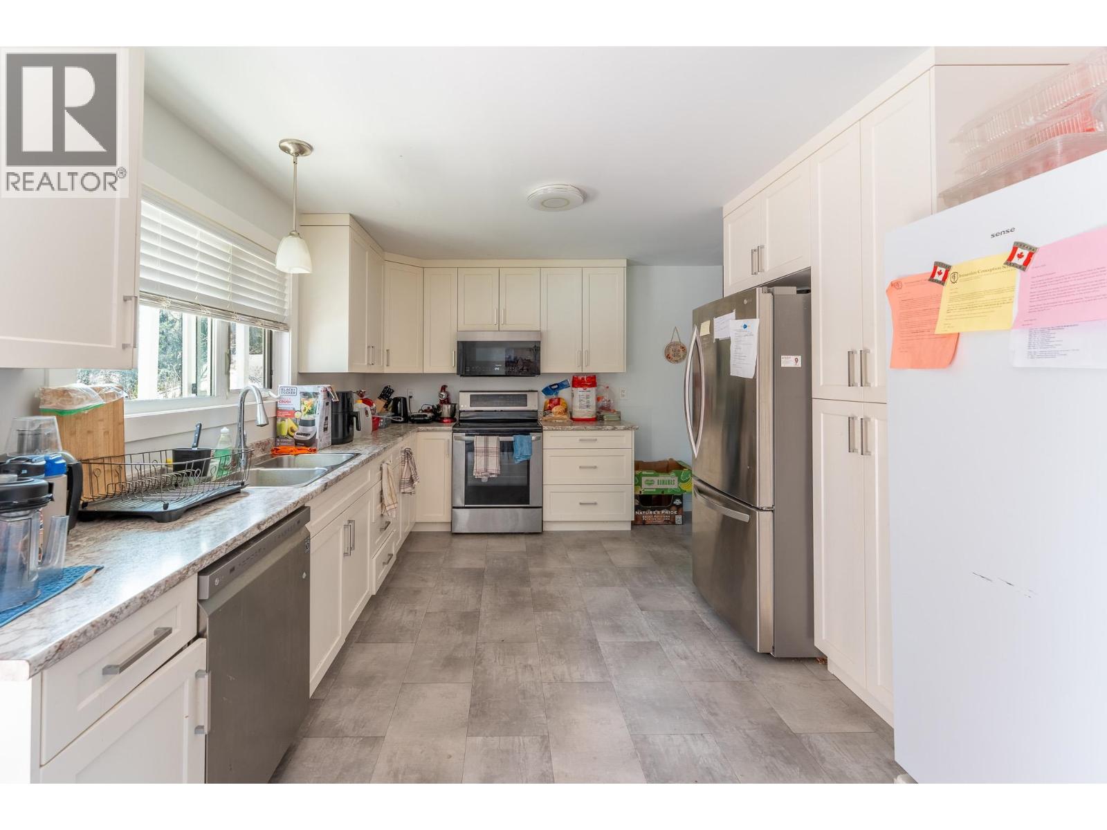 2919 MCGILL CRESCENT - 11