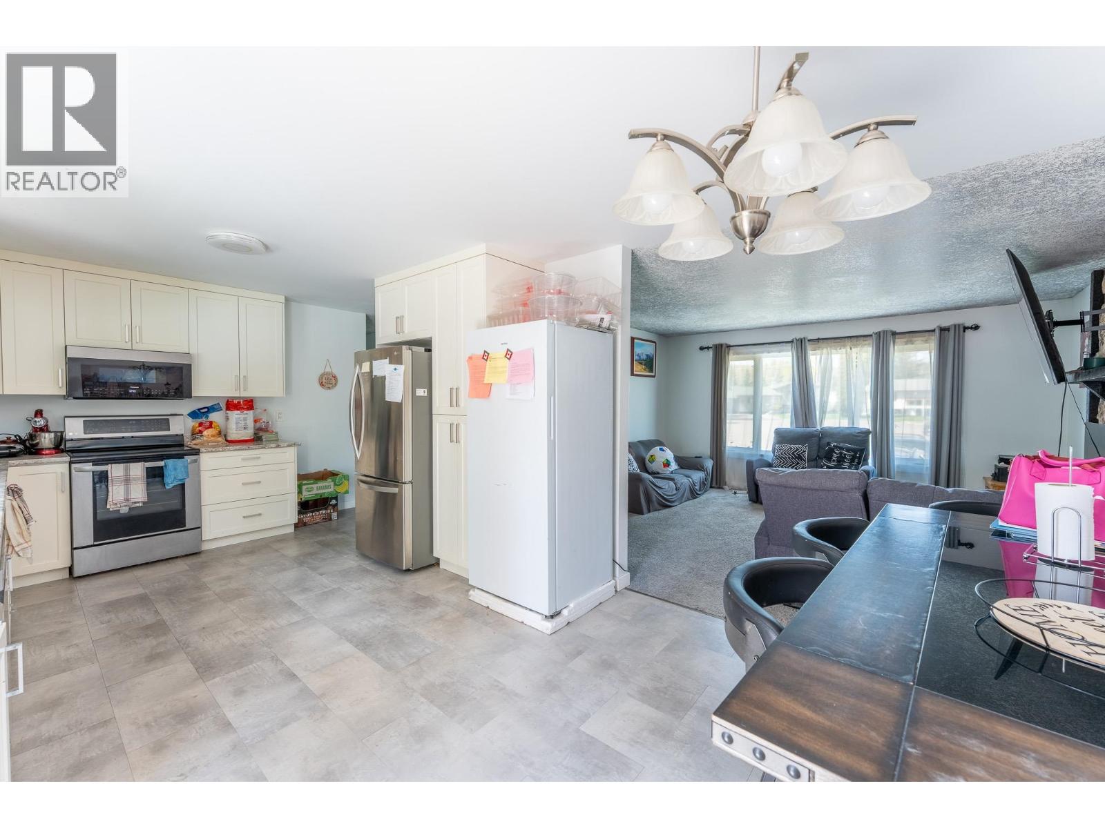 2919 MCGILL CRESCENT - 8