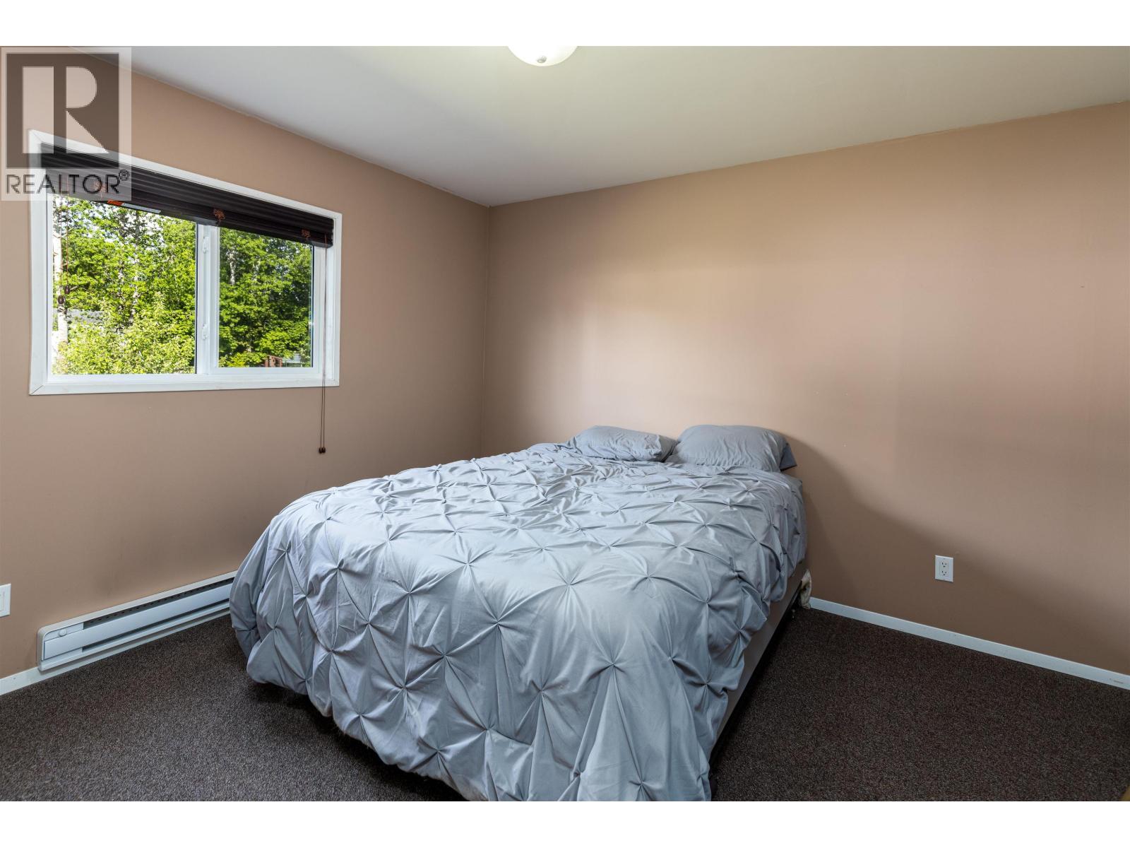 3852 MULLER Avenue, Terrace