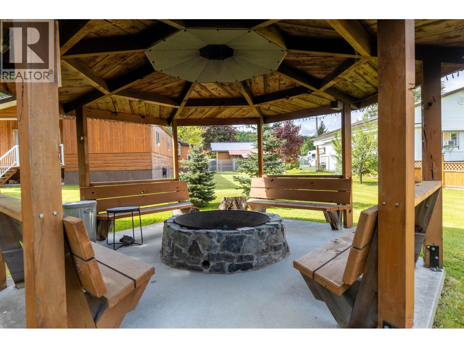 3852 MULLER AVENUE - 24