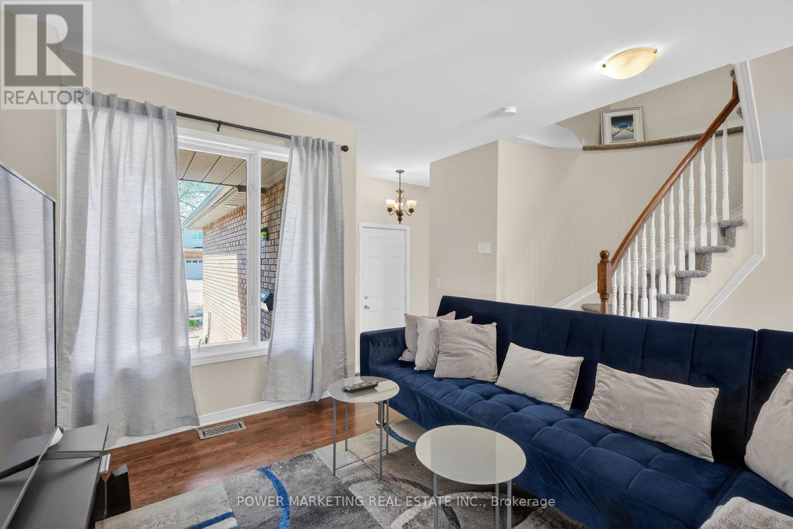 1493 LYNX CRESCENT - 10