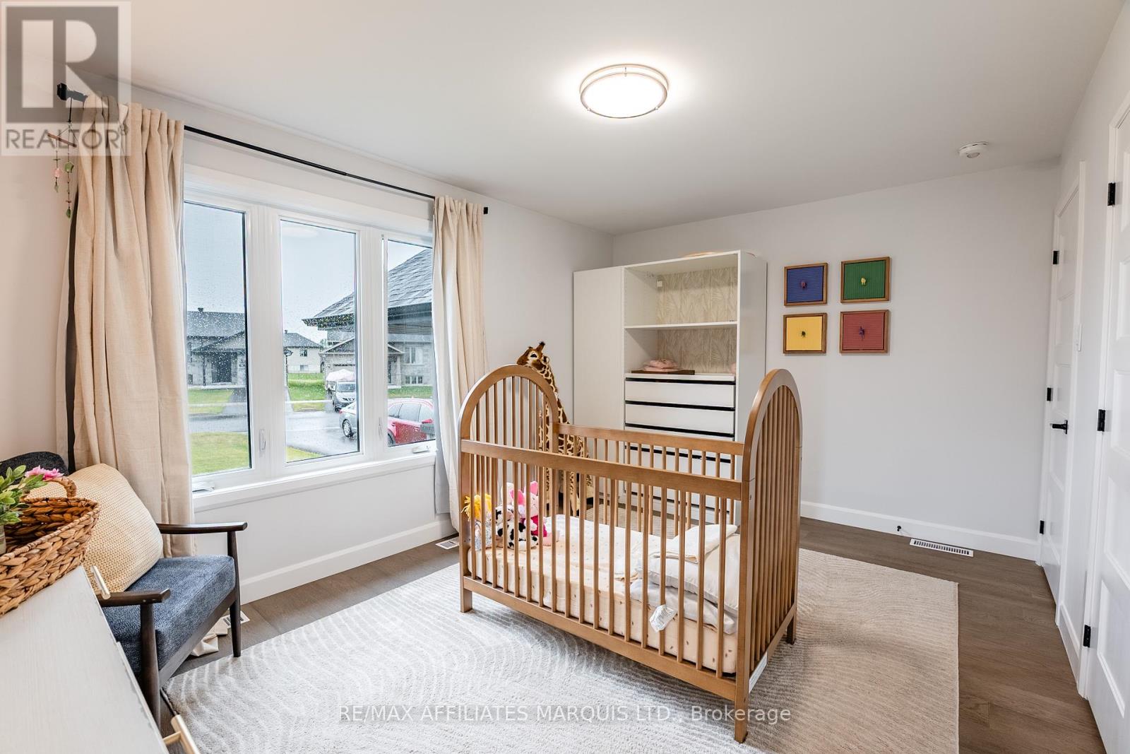 269 GILLIS AVENUE - 24