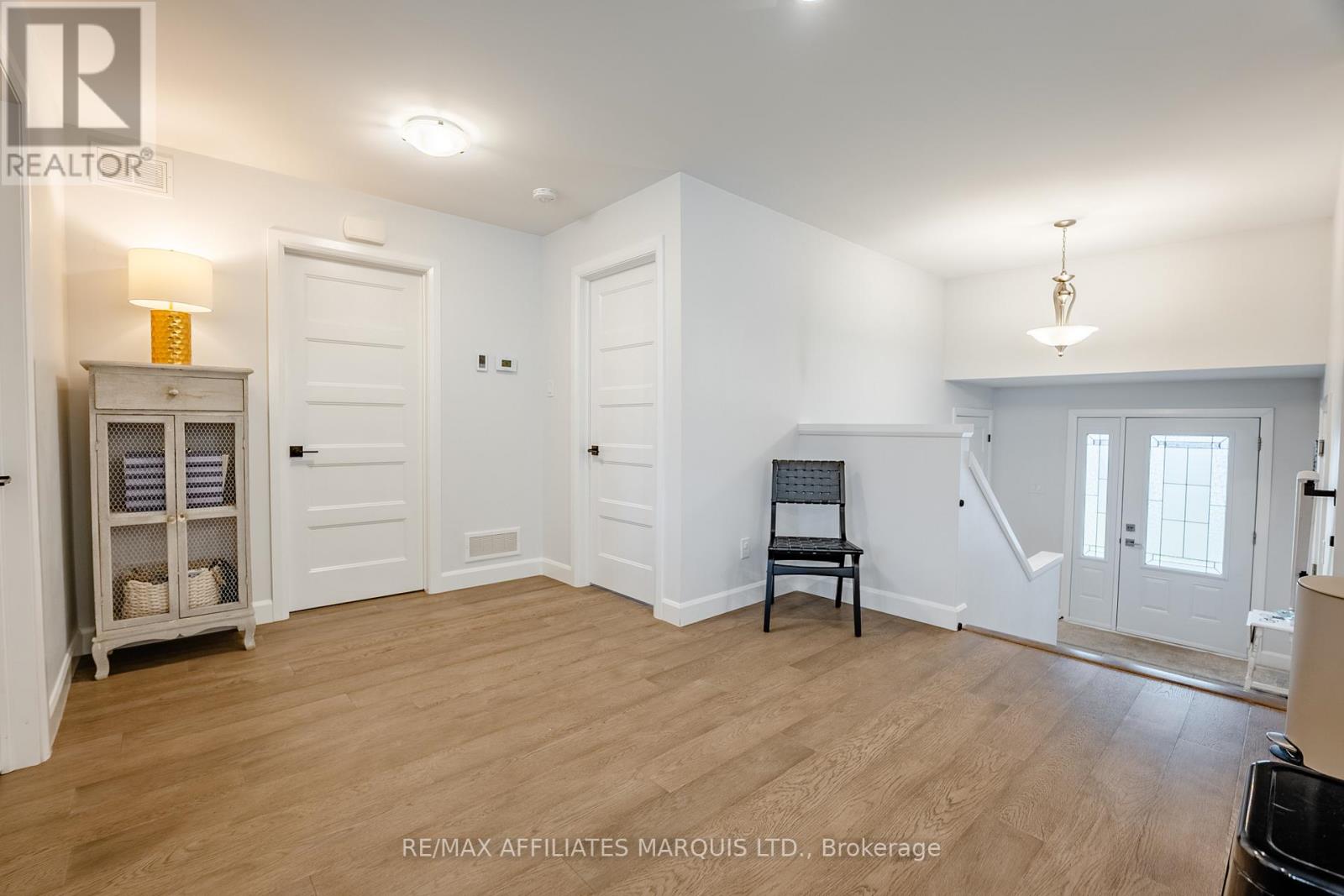269 GILLIS AVENUE - 6