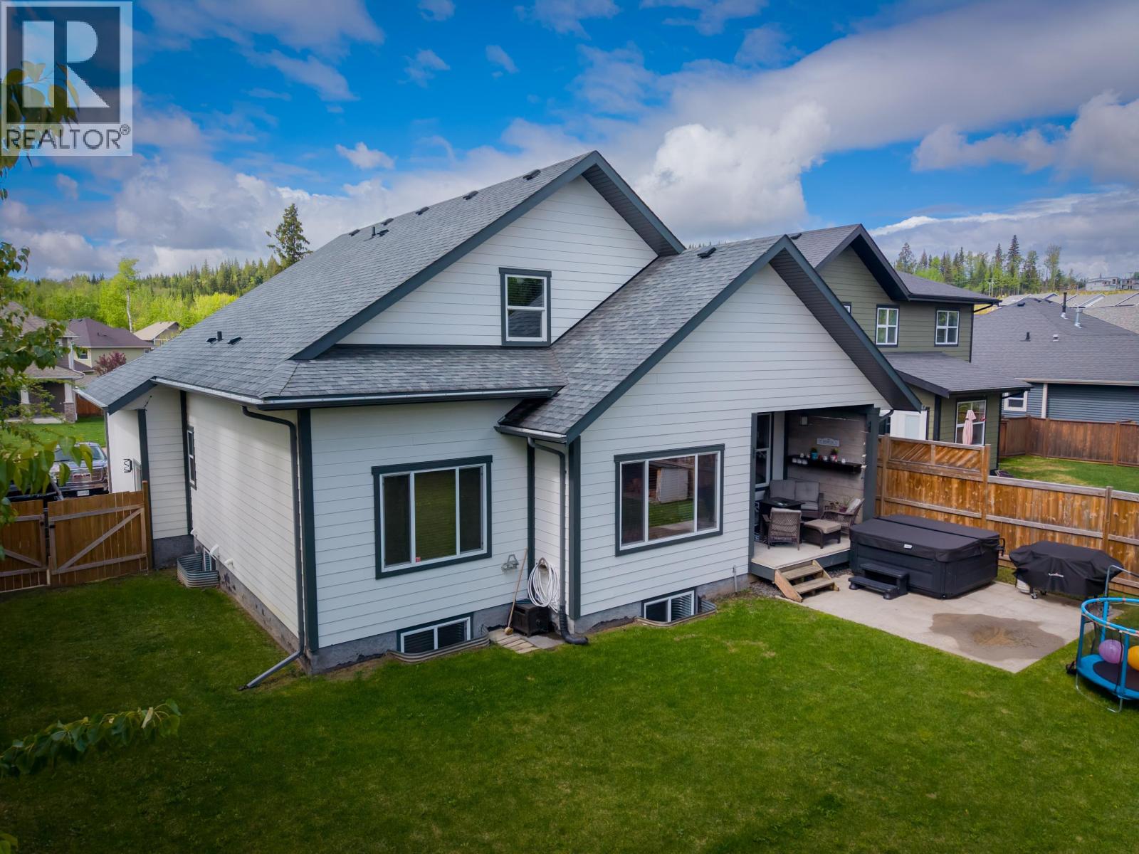 2578 MAURICE DRIVE - 9