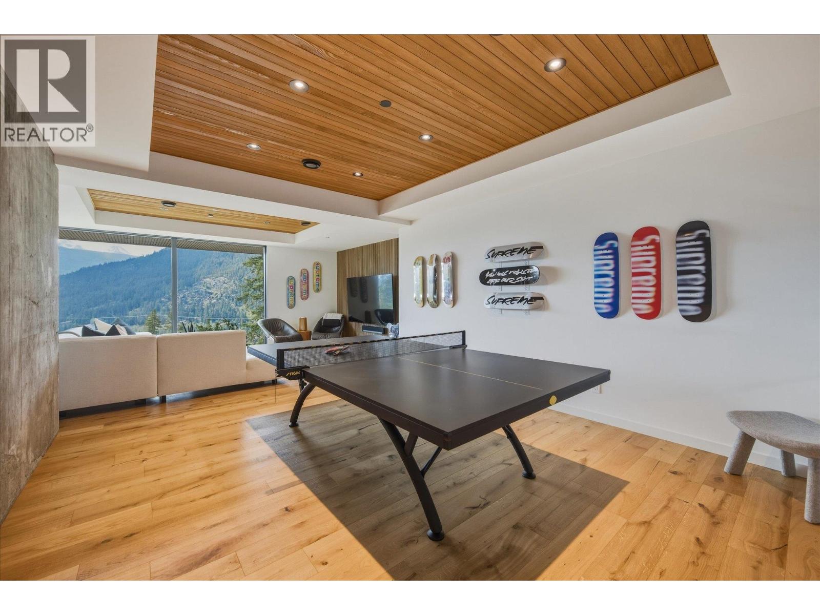 9304 STELLER'S WAY, Whistler