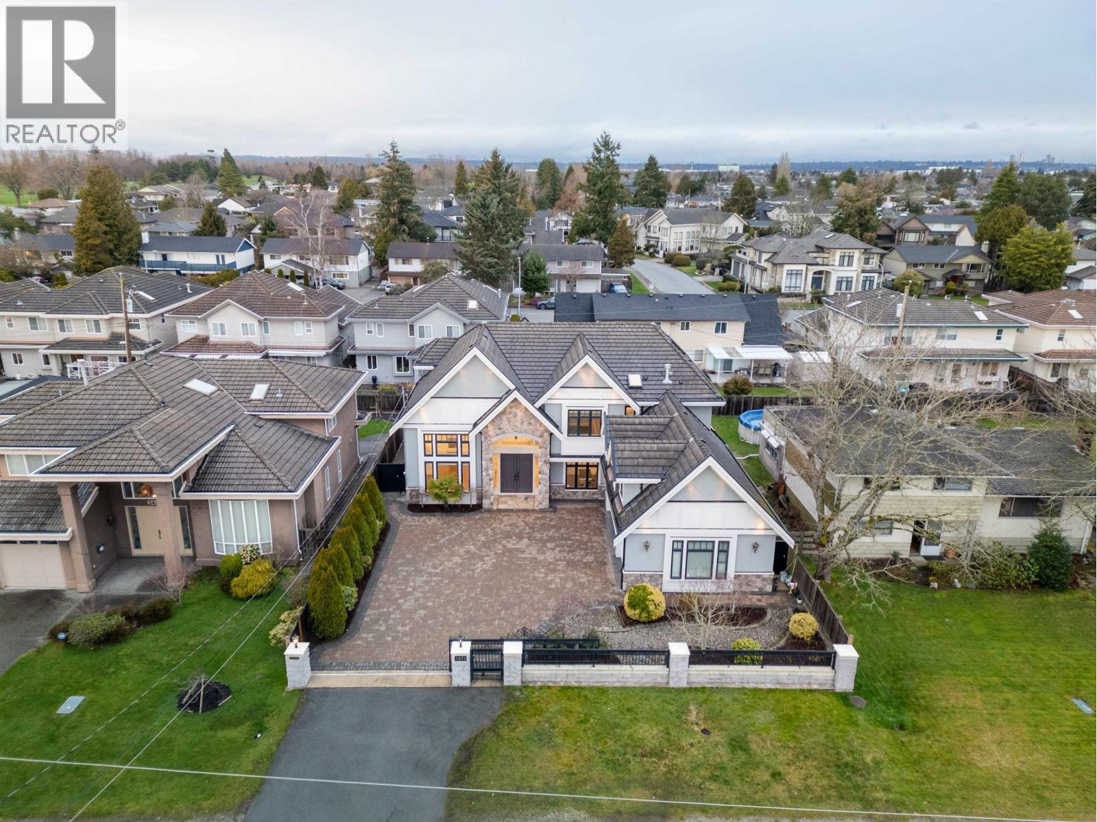 3471 NEWMORE AVENUE, Richmond