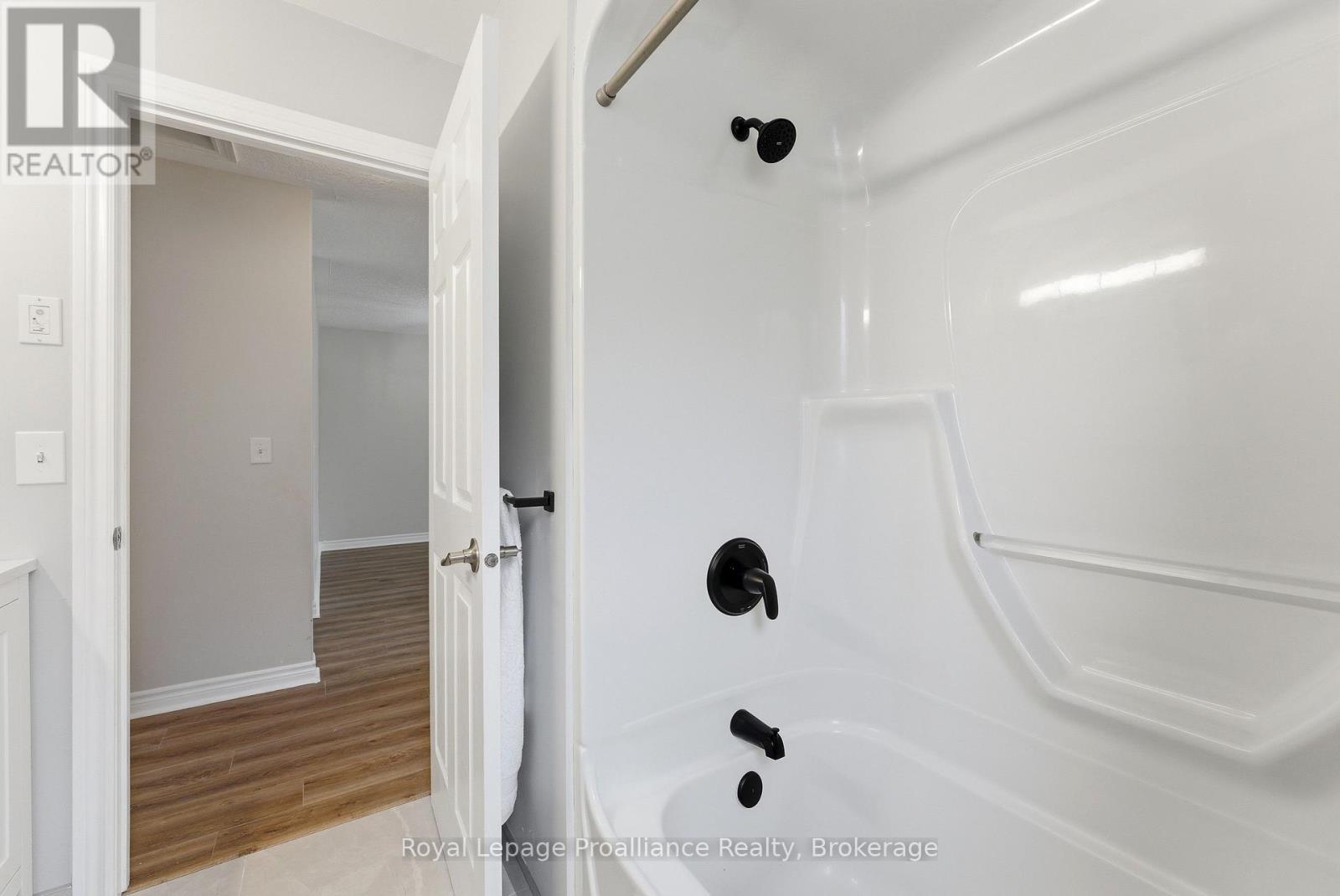 116 PINE STREET - 15