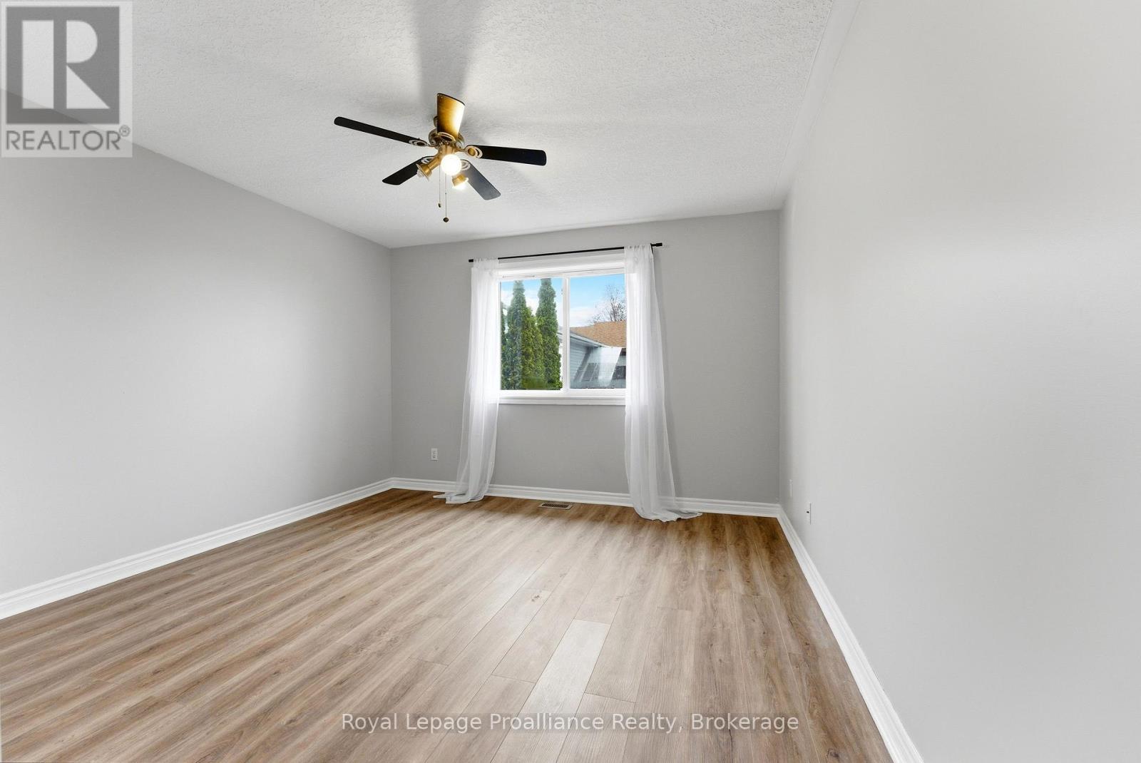 116 PINE STREET - 16