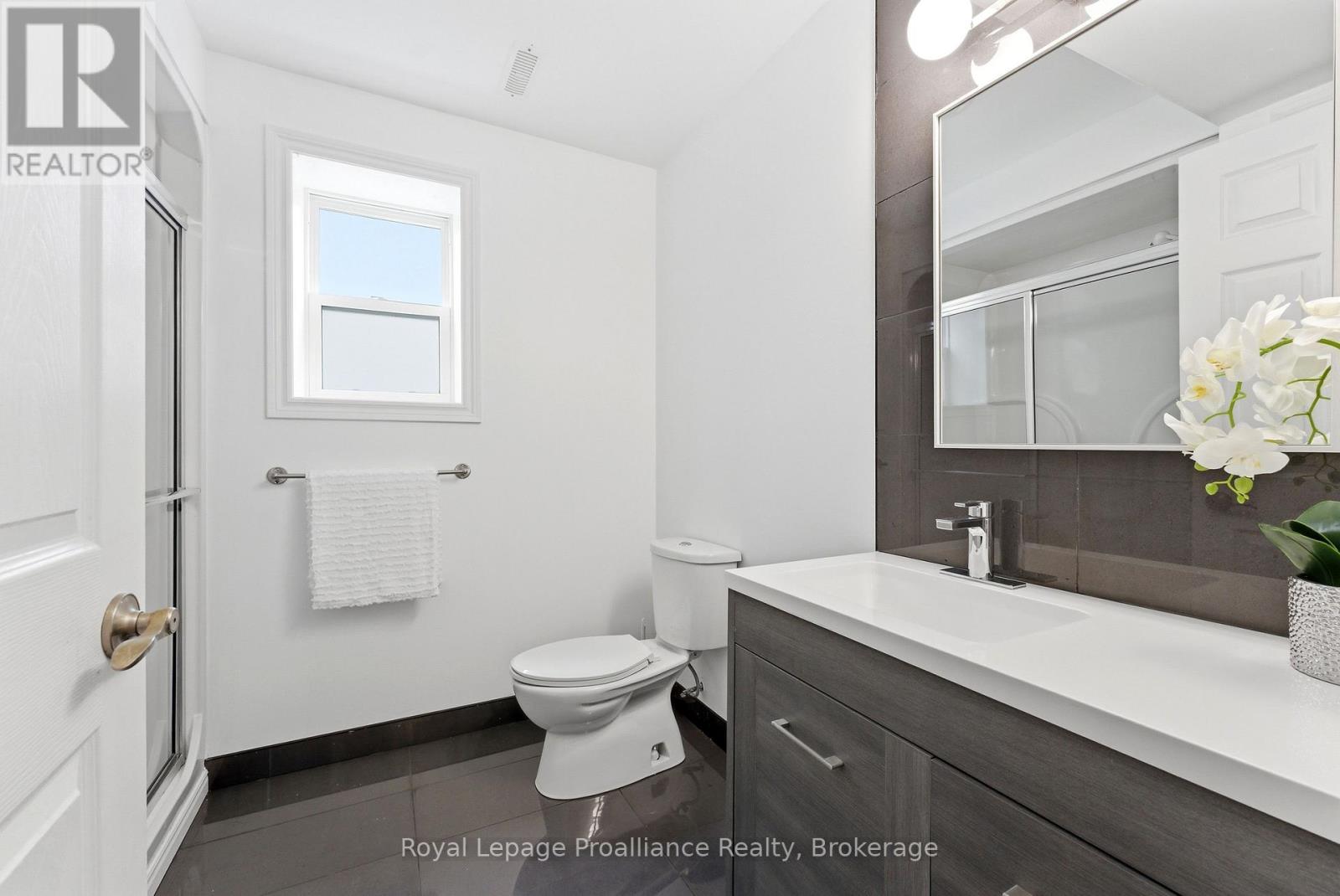 116 PINE STREET - 28