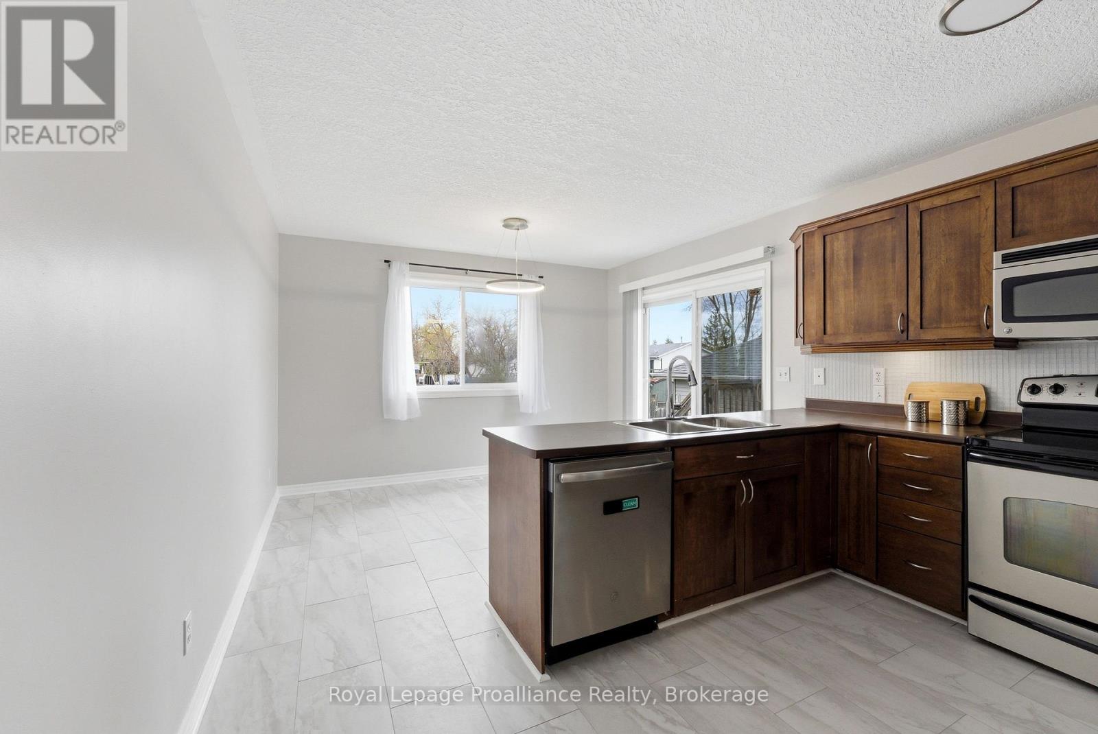 116 PINE STREET - 9