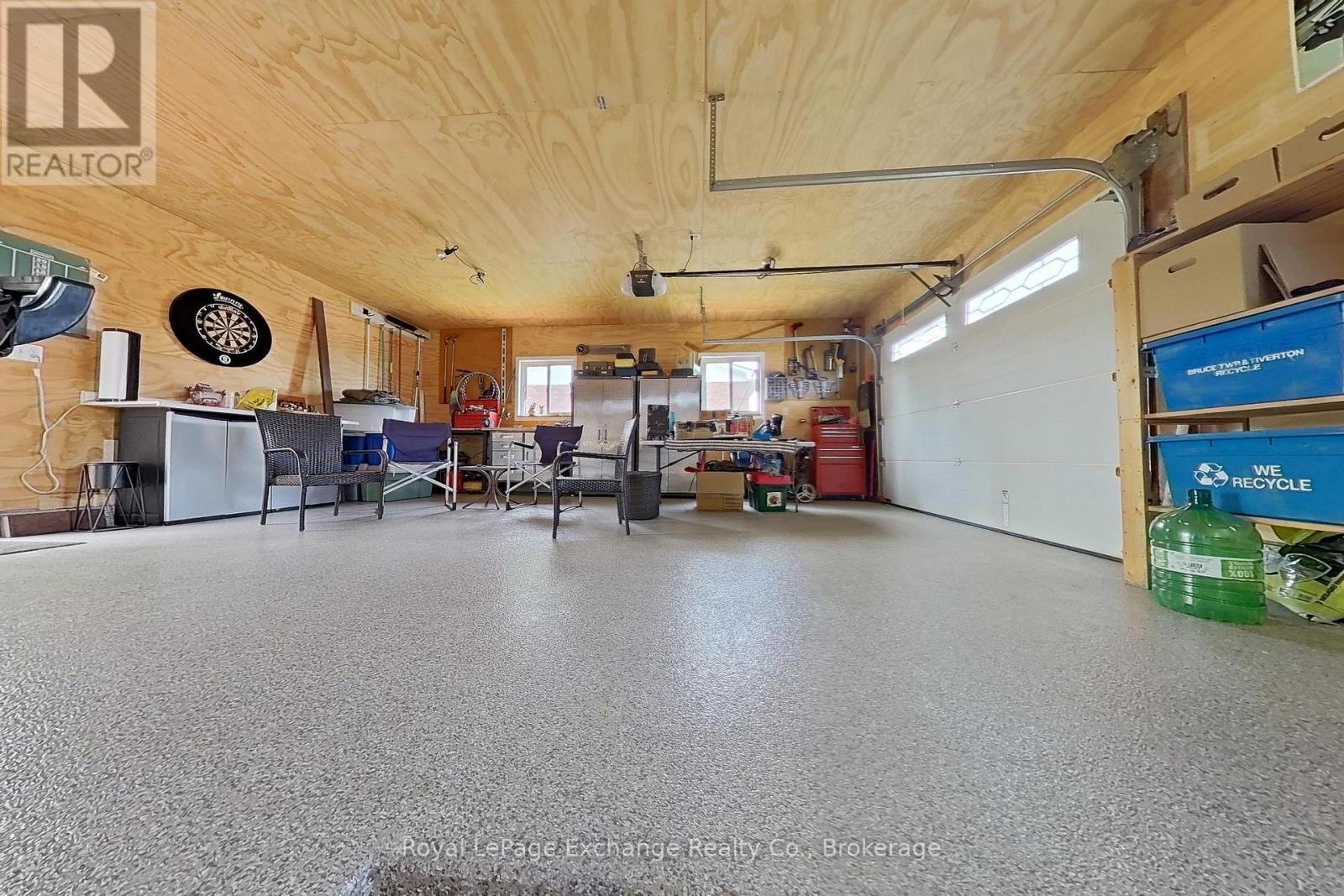 28 MAPLE STREET - 15