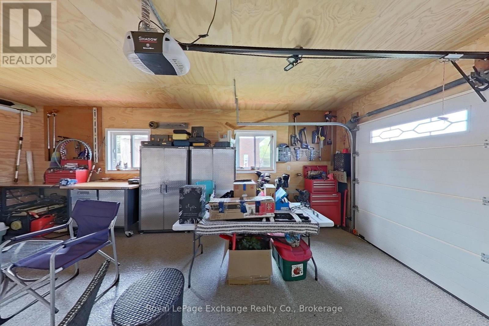 28 MAPLE STREET - 18