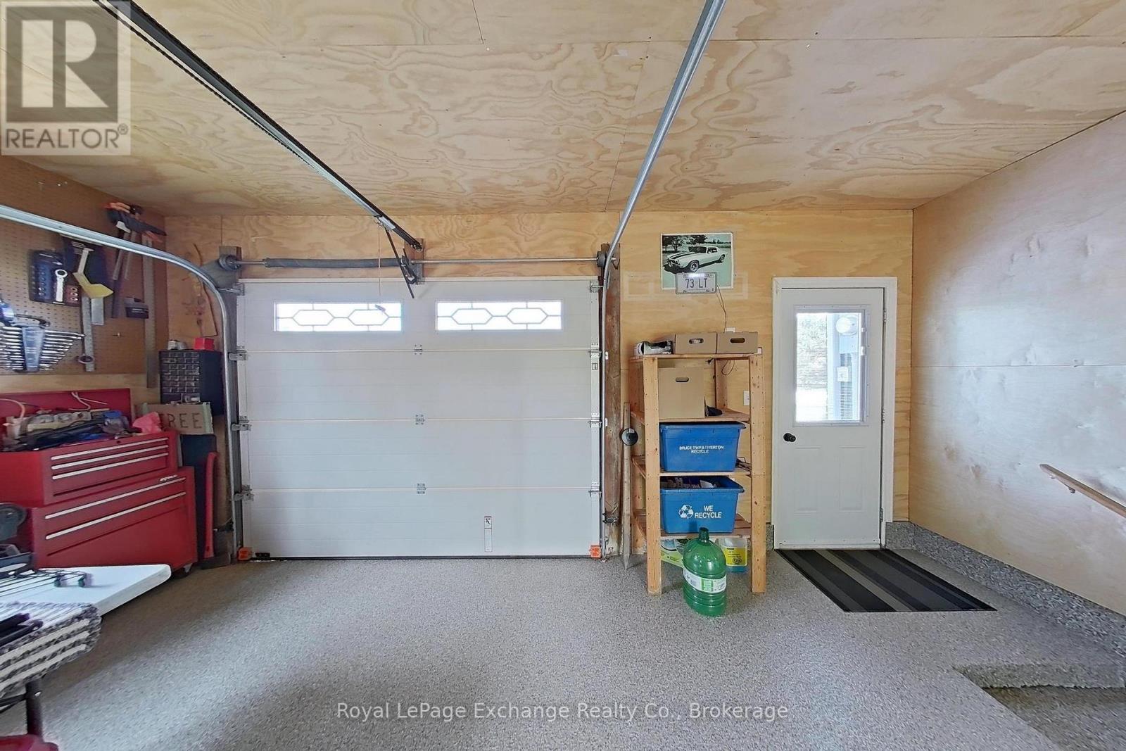 28 MAPLE STREET - 19