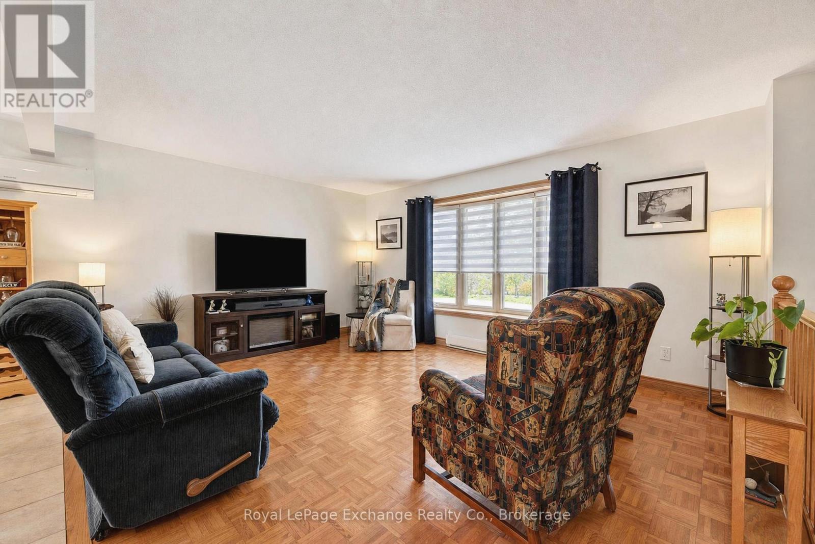 28 MAPLE STREET - 22