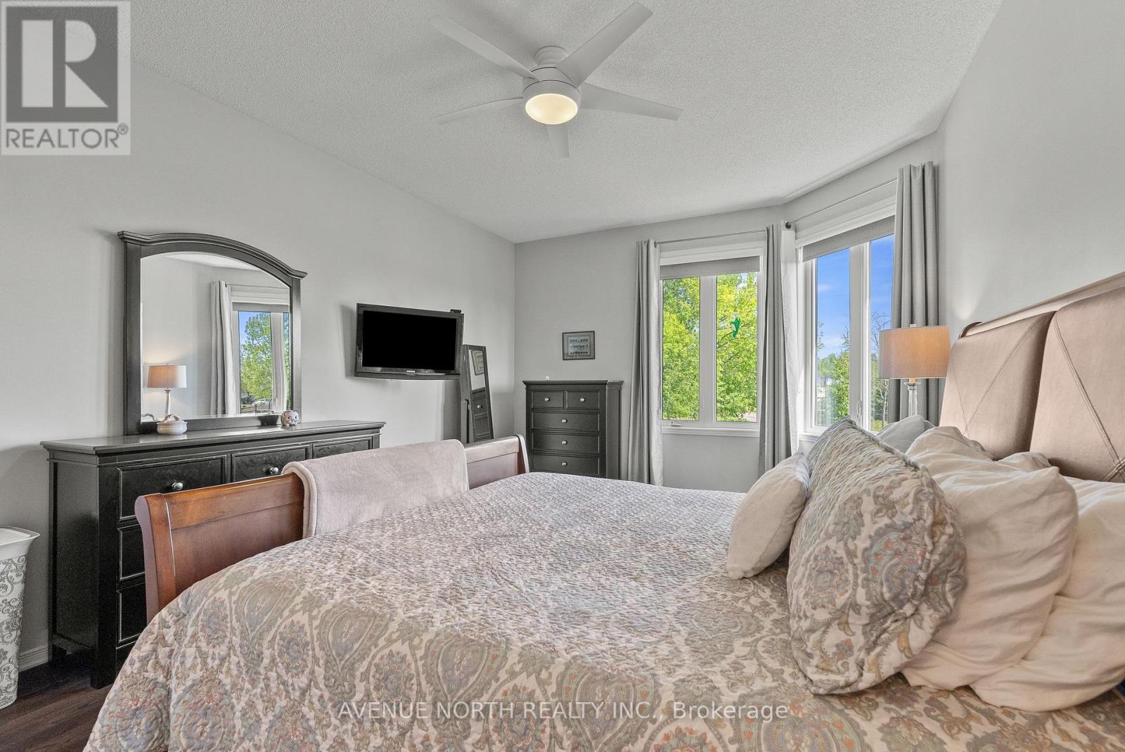 52 NIXON FARM DRIVE - 27