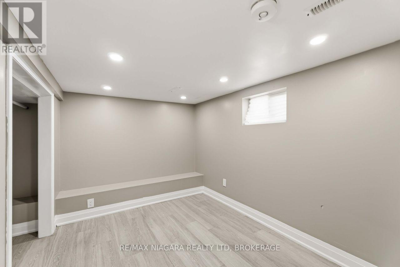 77 SEMLEY AVENUE - 28
