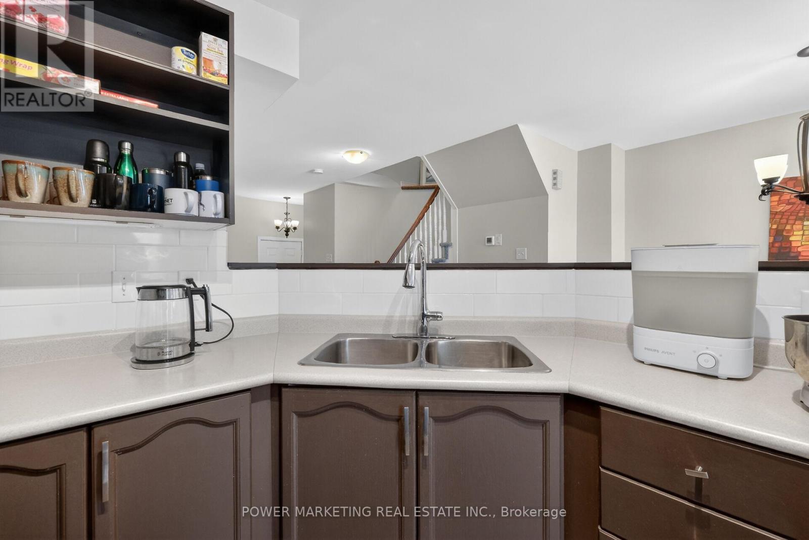 1493 LYNX CRESCENT - 19