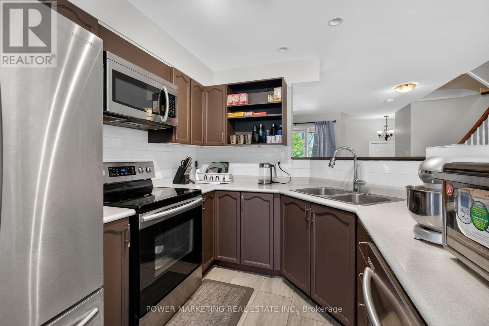1493 LYNX CRESCENT - 16