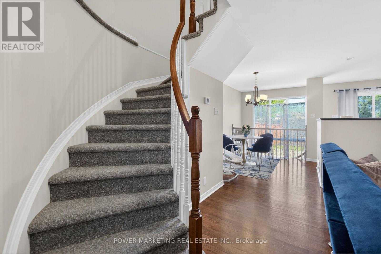1493 LYNX CRESCENT - 22