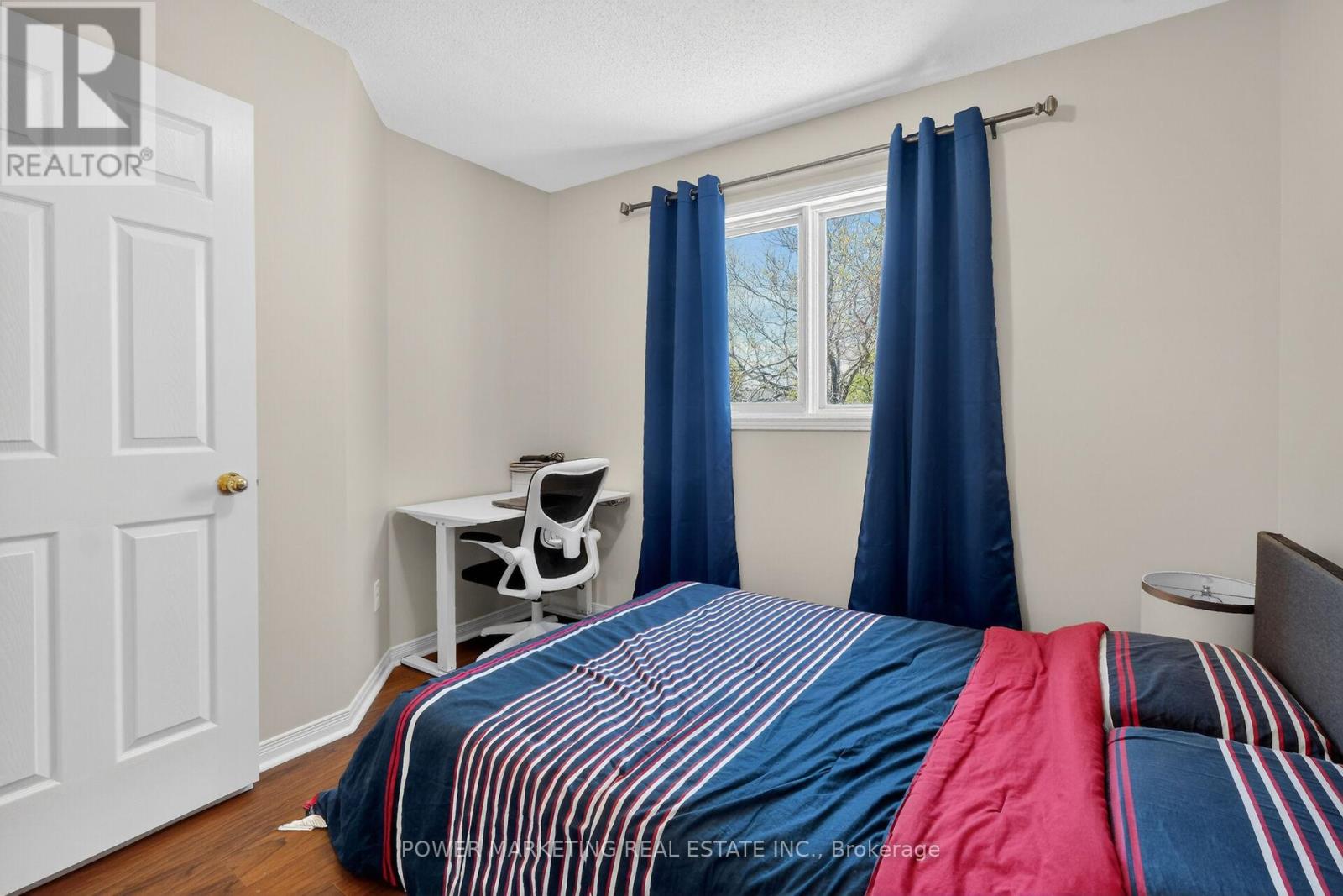 1493 LYNX CRESCENT - 25
