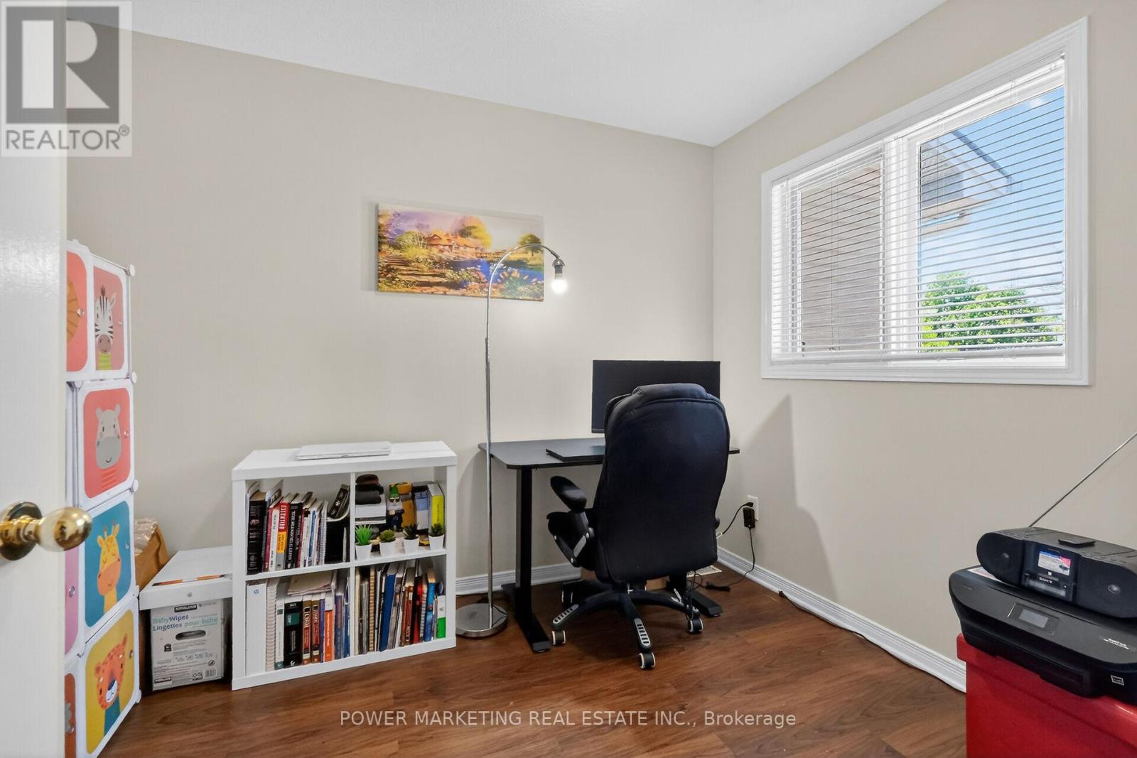 1493 LYNX CRESCENT - 32