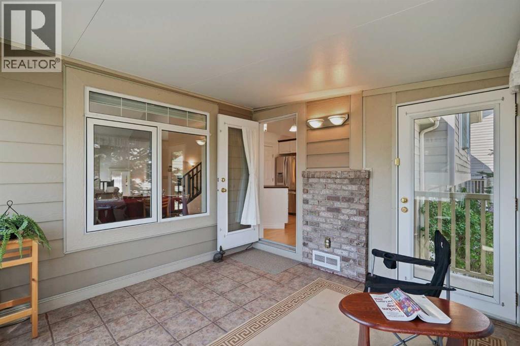 18 Varsity Estates Park NW - 12